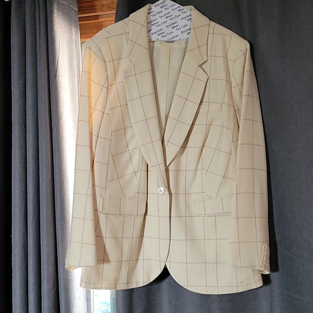 Suit coat